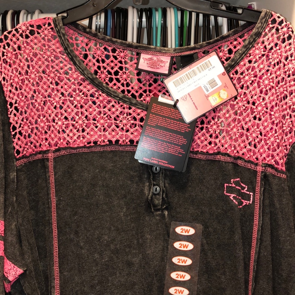 Woman’s Harley Davidson top NWTS 2x